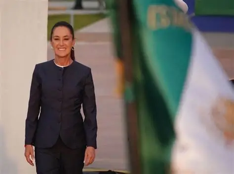 Sheinbaum exige que contratos de medicamentos se cumplan pese a adeudos del gobierno