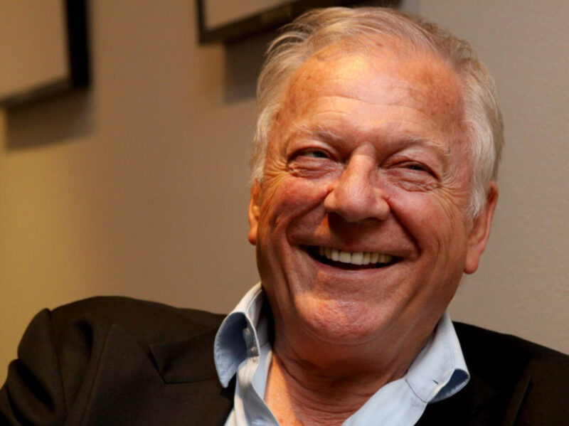 Alan Riding: Sheinbaum enfrentará retos para superar la sombra de su antecesor