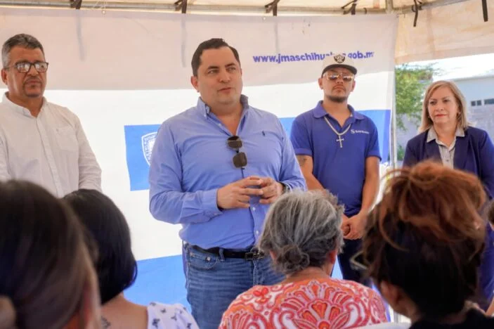 Instala JMAS Chihuahua red de agua potable y drenaje en colonia El Porvenir II