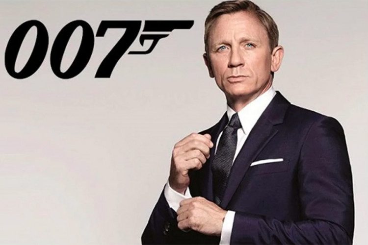 JAMES BOND RESUCITÓ UNA TRADICIÓN MEXICANA QUE JAMÁS EXISTIÓ