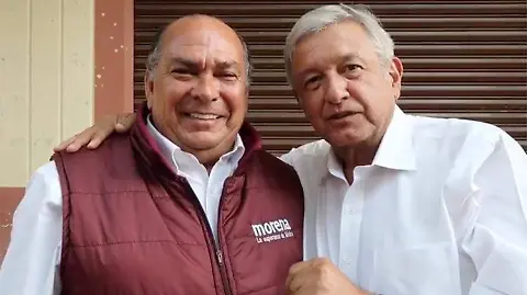 PAPÁ DE CHECO PÉREZ EXPLOTA TRAS EL ASESINATO DEL ALCALDE DE URUAPAN