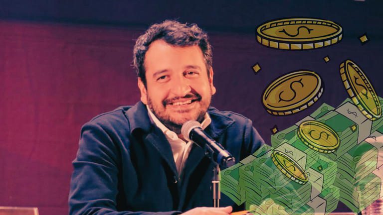 Andy López Beltrán ingresa 127 mil pesos mensuales y humilla el salario de Luisa Alcalde en Morena