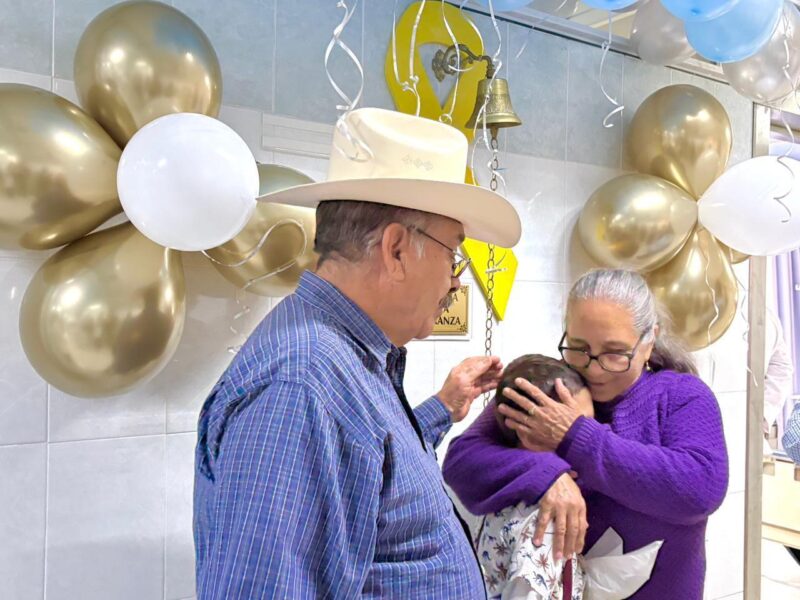 Niño de ocho años vence el cáncer y toca la Campana de la Victoria en Hospital General Regional No. 1, “Morelos” del IMSS Chihuahua