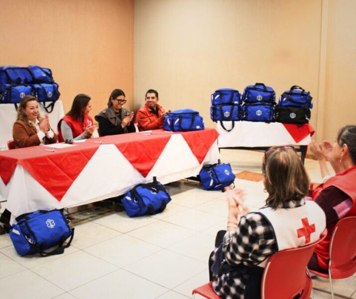 Cruz Roja Mexicana en Chihuahua recibe 32 Kits de Maletas de Trauma de Uso Rudo donados por OXXO