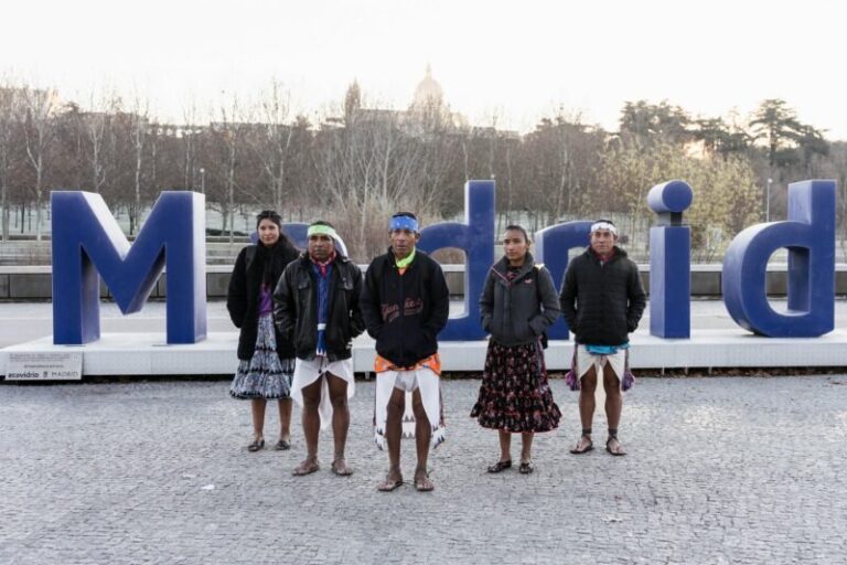 La tradición ralámuli cruza fronteras y conquista Madrid