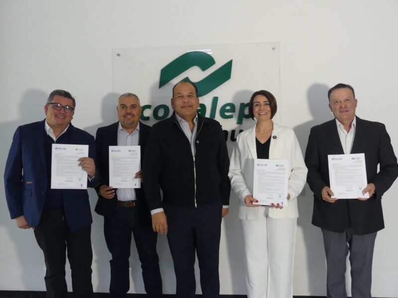 Toman protesta a nuevos directivos de planteles del Conalep