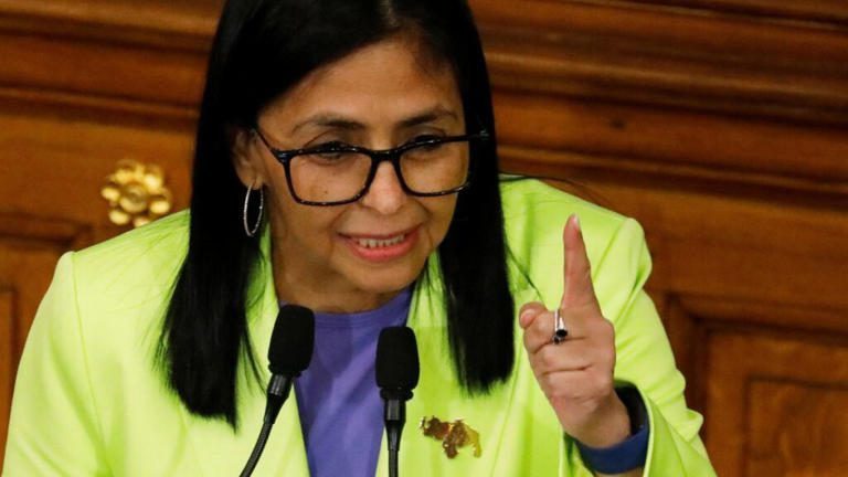 Rechazo rotundo a injerencia estadounidense: Presidenta interina de Venezuela urge a petroleros dejar atrás órdenes de Washington