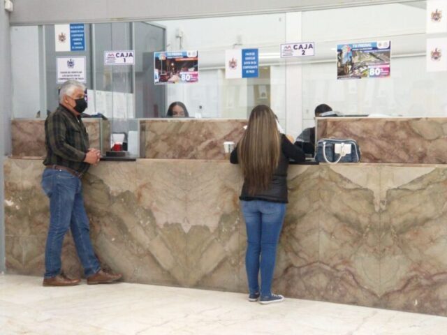 Sin cajas de pago del predial afectan a adultos mayores y personas con discapacidad