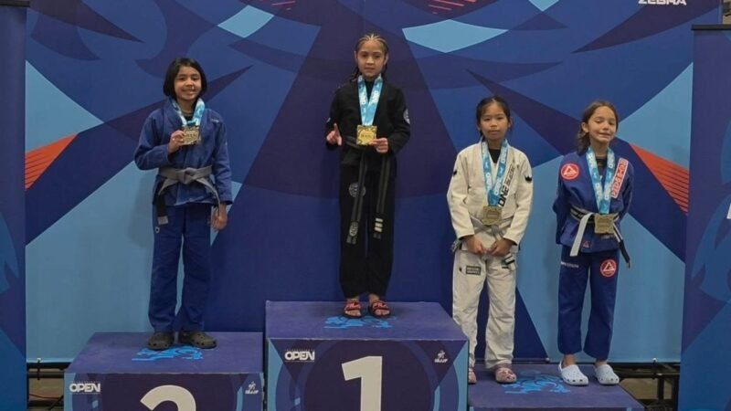 Oro de la chihuahuense Ana Victoria Calzadillas en Jiu Jitsu Open en San José, California