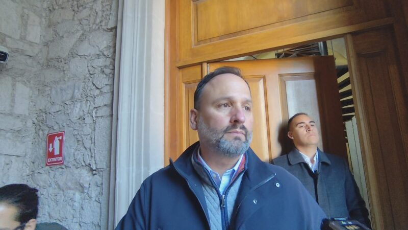 Santiago de la Peña llama a dejar de lado el tema de Javier Corral