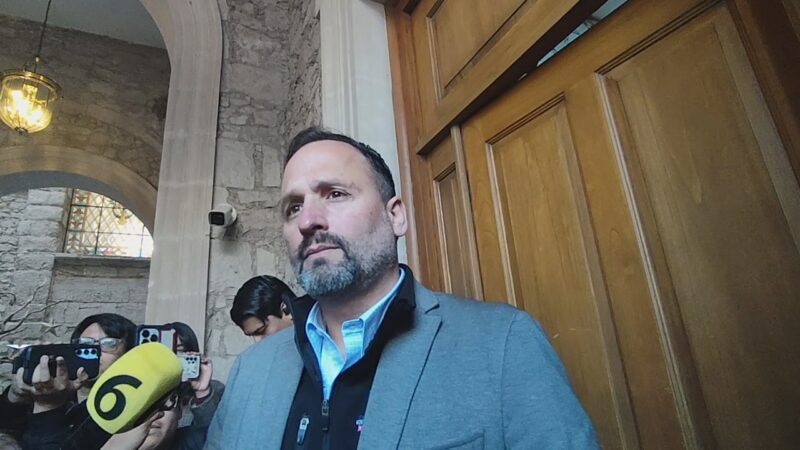 Santiago de la Peña descarta confrontación política por cobro de predial