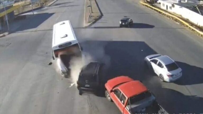 Sin confirmar semáforo en el R Almada con Fuentes Mares; Vialidad sigue en análisis