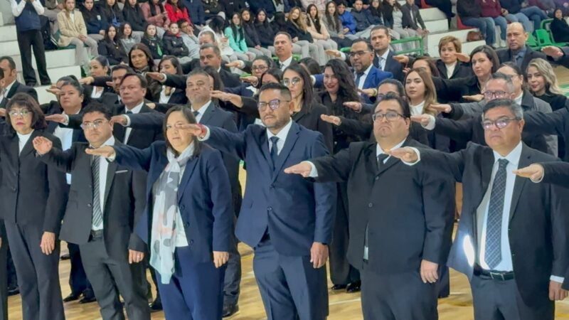 Toman protesta 67 directivos del nivel medio superior