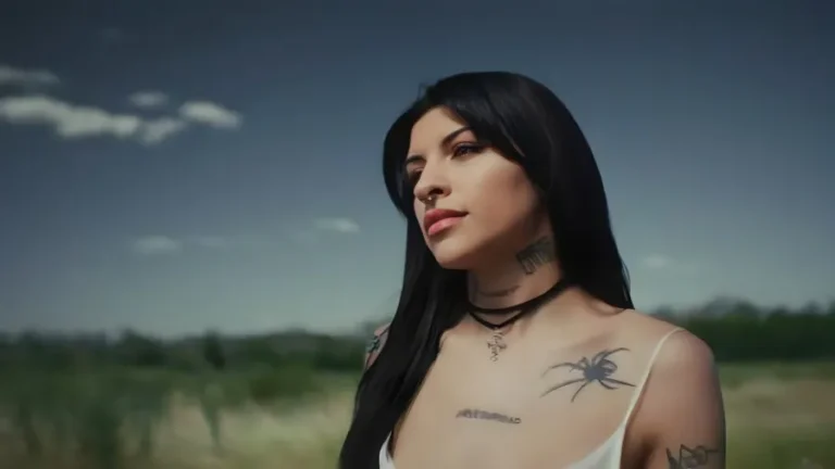 2025, el año que cambió todo: Cazzu, Jessica Alba, Karol G y más artistas latinos que transformaron sus vidas