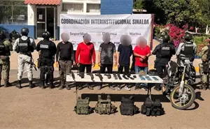 Denuncia al 089 frena a civiles armados en plena zona urbana de Culiacán