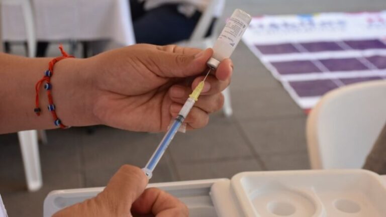 Vacunación masiva permite a Chihuahua contener brote de sarampión