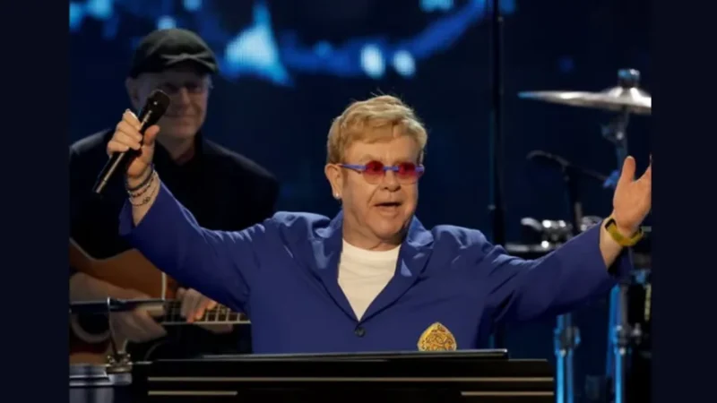 Revelación exclusiva: Elton John elige ‘Your Song’ como el tema que marcó para siempre su legendaria trayectoria musical
