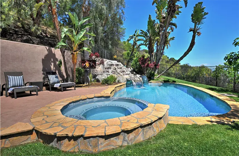 La mansión que un día fue de Jenni Rivera. Foto: cortesía.