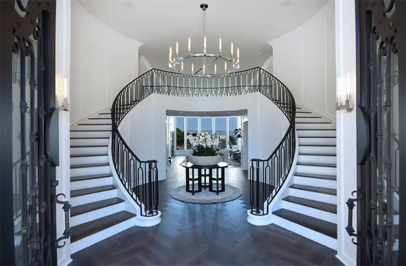 La mansión que un día fue de Jenni Rivera. Foto: cortesía.