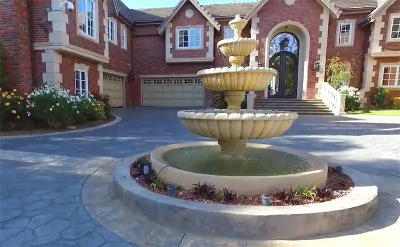 La mansión que un día fue de Jenni Rivera. Foto: cortesía.