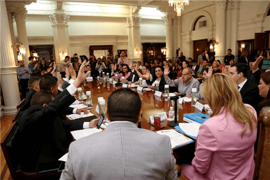 Extienden 3 mdp en apoyos a afectados de Monte Xénit