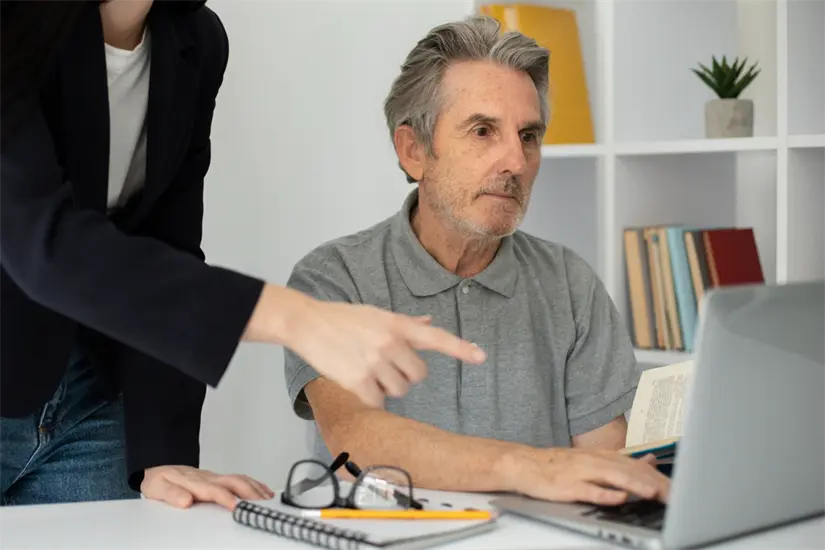 No hay límite de edad, desde jóvenes hasta adultos mayores pueden inscribirse.