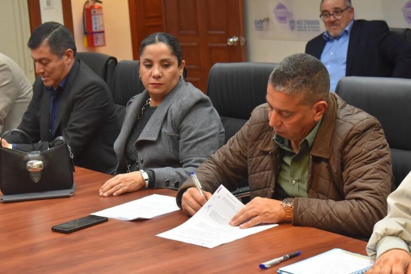 Instalan SEyD y Sección 42 Comisión Estatal Mixta de Escalafón