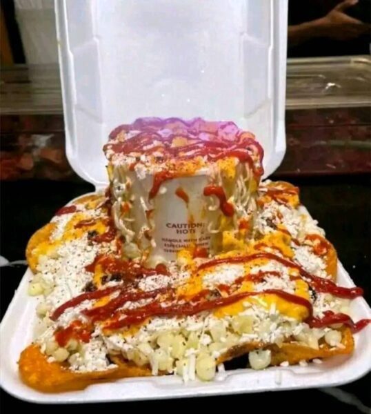 Noticias Chihuahua PAUSA.MX Mamá de Daniel abre puesto de elotes y snacks para costear quimioterapias y tratamientos oculares: “Cada compra cuenta”