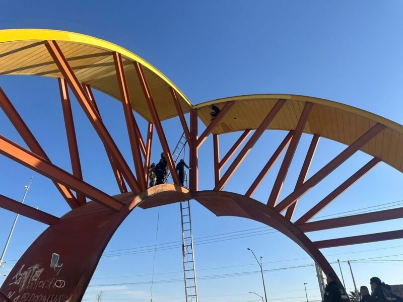 Protección Civil atiende emergencia por persona en riesgo en Parajes del Sol