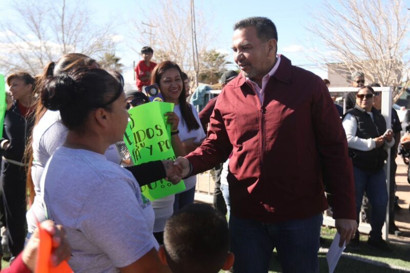 Entrega Presidente Municipal rehabilitación de parque en Riberas del Bravo