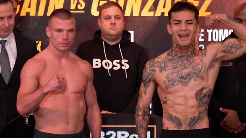 Andrew Cain y Alejandro González en eliminatoria pluma del CMB