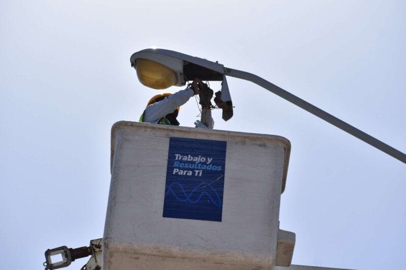 Sin luminarias colonia 11 de febrero