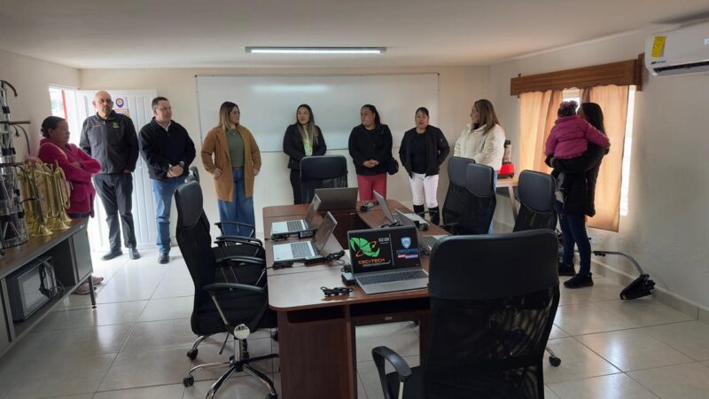 Equipan plantel del CECyTECh en Rocheachi mediante Presupuesto Participativo