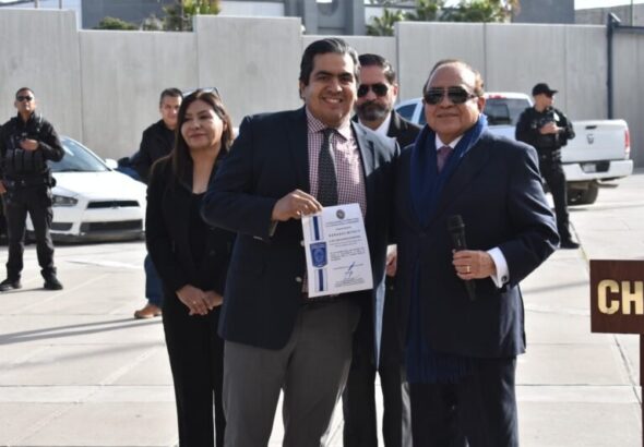 Fiscalía reconoce a evaluadores de Policía de Investigación