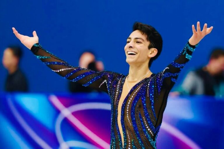 Donovan Carrillo continúa su preparación internacional en Milán