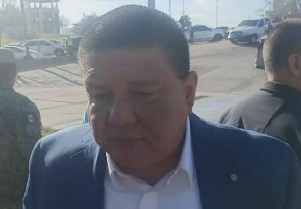 Cuerpo colgado en puente Santa Teresa, bajo investigación