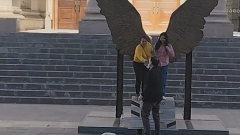 Piden ciudadanas a secretario las fotografíe