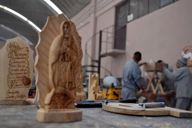 Impulsan reinserción social mediante programa Manos en Libertad