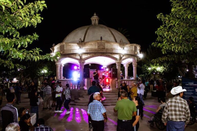 Continúa programa Domingos de Serenata en Meoqui