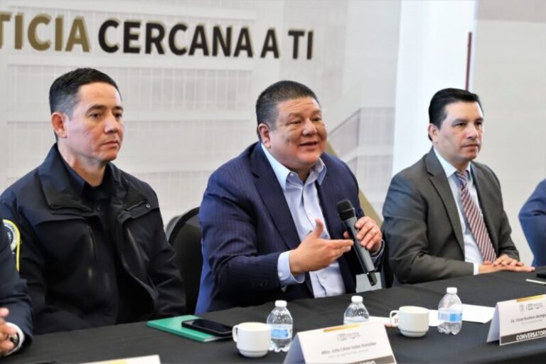 Encabeza Fiscal General participación de la FGE en conversatorio sobre el Sistema Penal