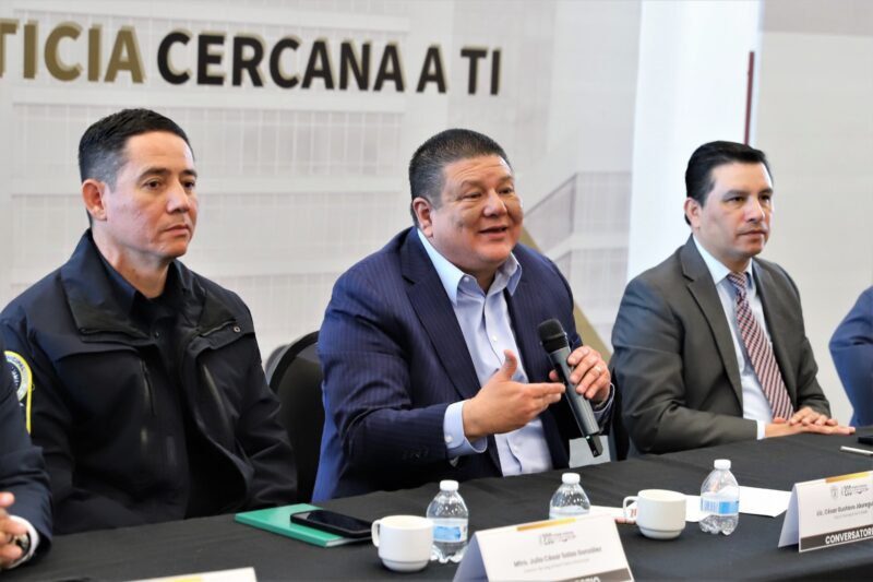 Encabeza Fiscal General participación de la FGE en conversatorio sobre el Sistema Penal