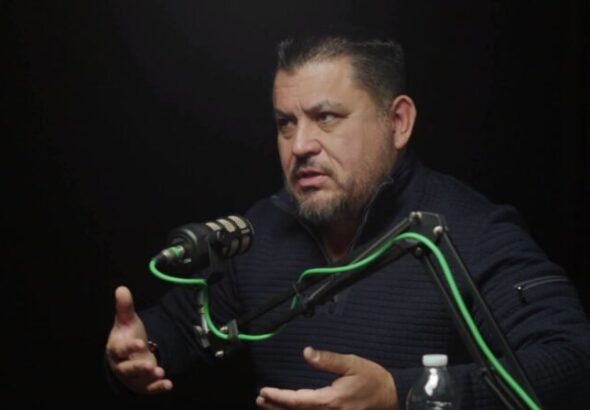 Habla Alex Domínguez sobre centralismo, seguridad, educación, empresariado y más, en Diálogos por Chihuahua