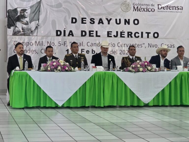 Asiste Fiscal Zona Noroeste a ceremonia del Ejército