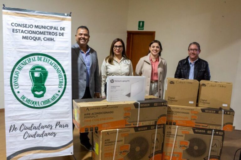 Entrega Estacionómetros equipo al COBACH 26 en Meoqui