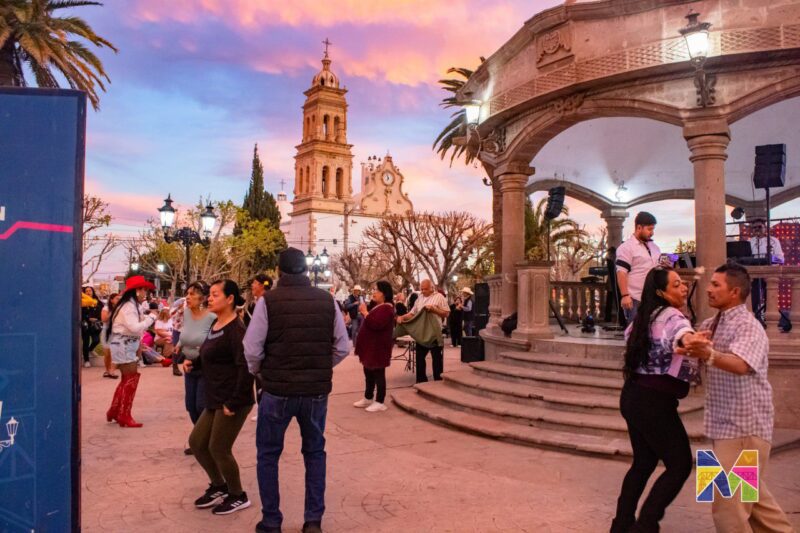 Vive “Domingo de Serenata” en Meoqui