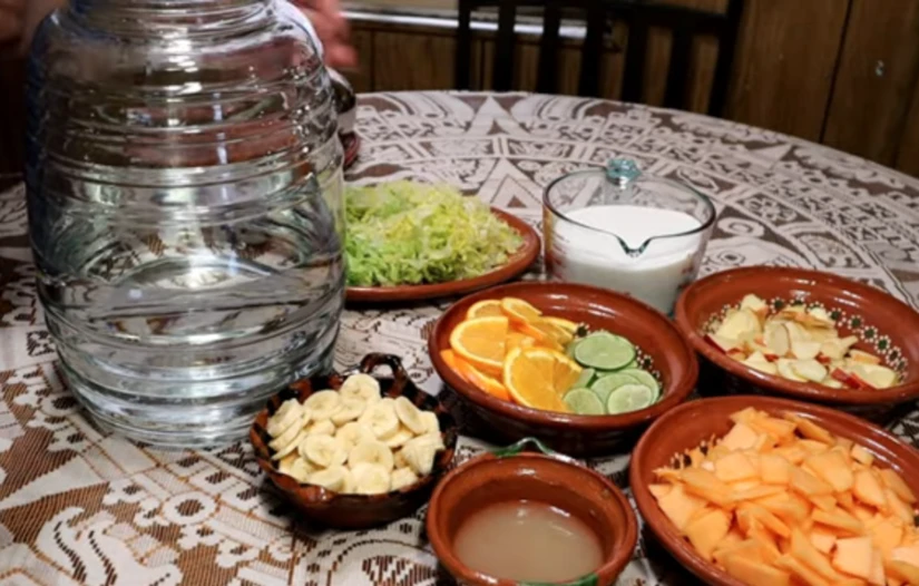 Ingredientes para preparar el agua de obispo. Foto: cortesía.