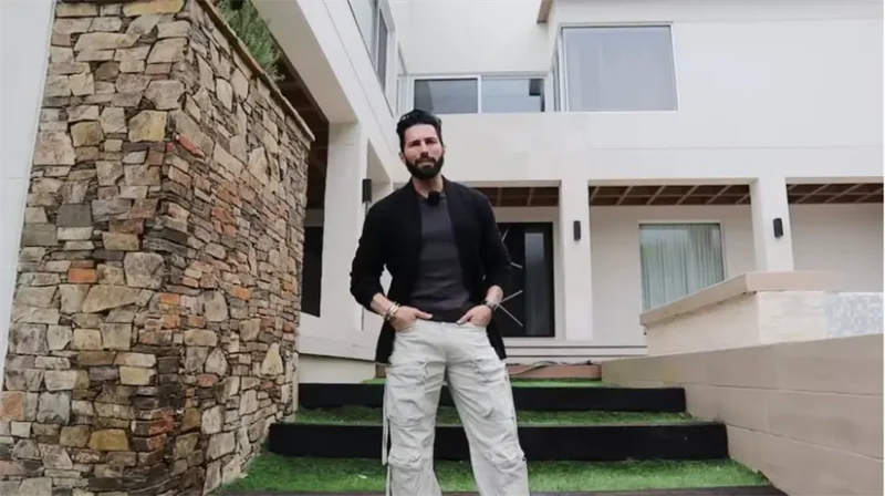 Poncho de Nigris y su mansión de 26 millones de pesos; de cuánto es su fortuna