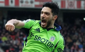 ¿Cuánto dinero gana Raúl Jiménez al año? El goleador mexicano que la rompe en Europa