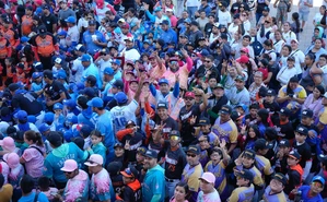 Mazatlán se viste de fiesta, alegría y béisbol, con el desfile de ligas infantiles