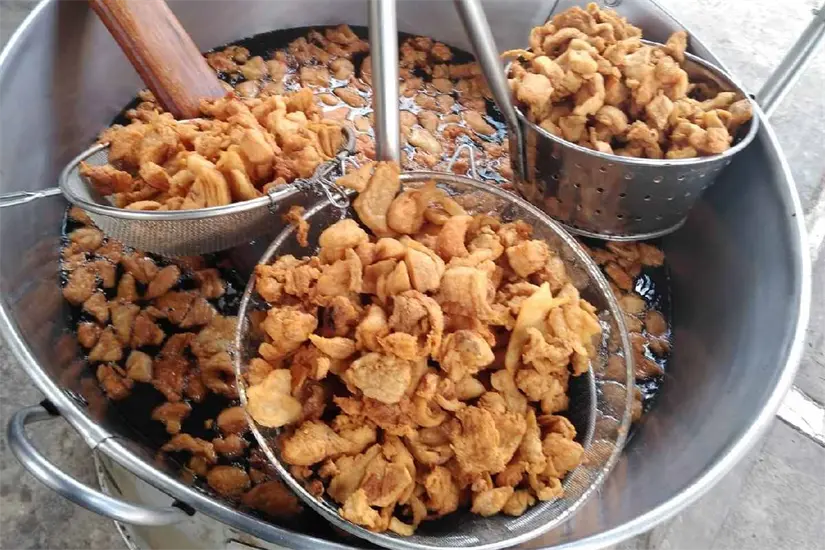 El chicharrón calientito te espera en la Feria del Chicharrón La Palma 2026